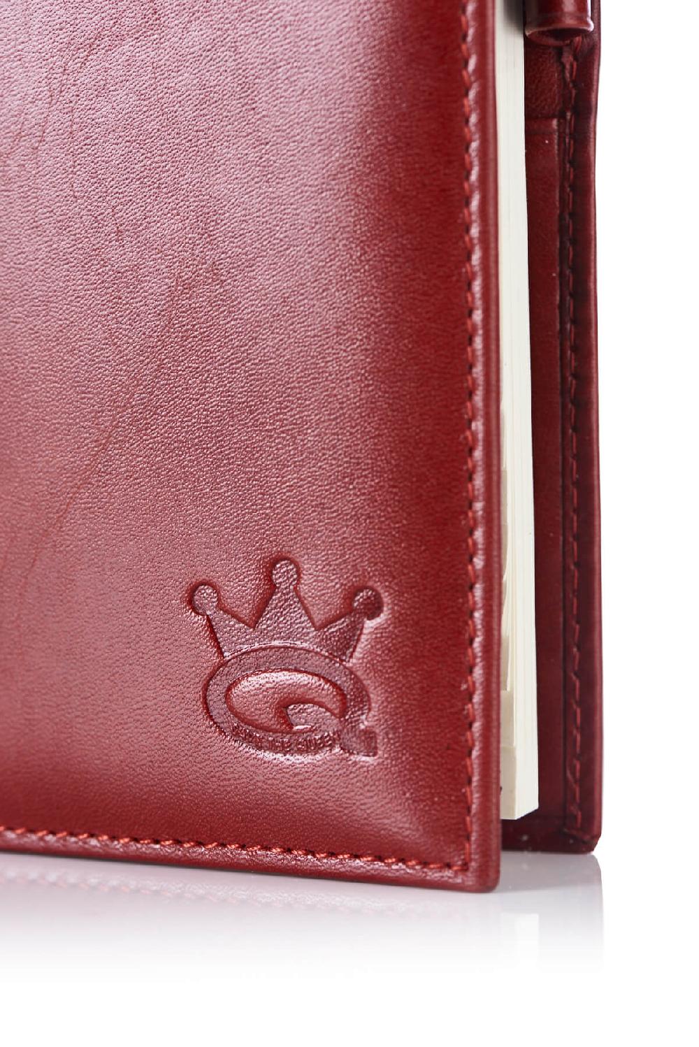 Save The Queen Rubrica telefonica Moda