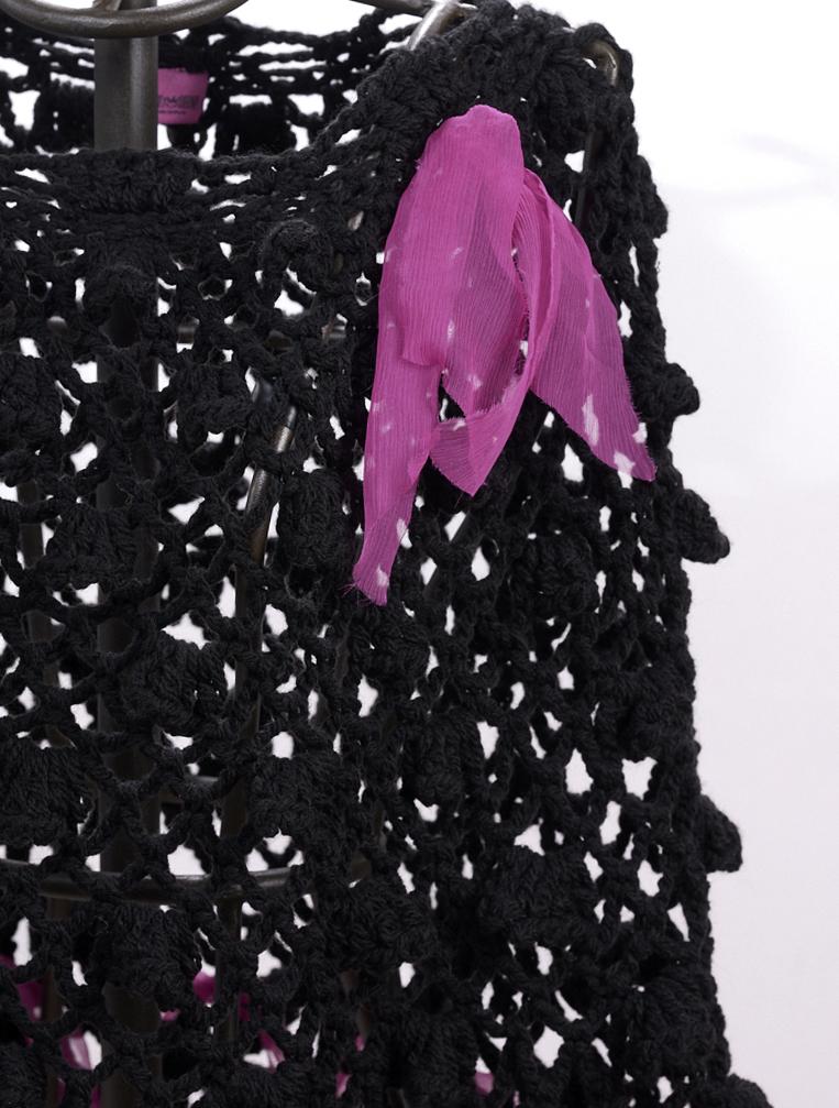Save The Queen Poncho color nero Economico