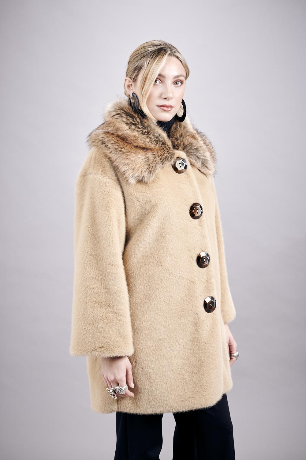 Save The Queen Cappottino in ecopelliccia beige Bestseller