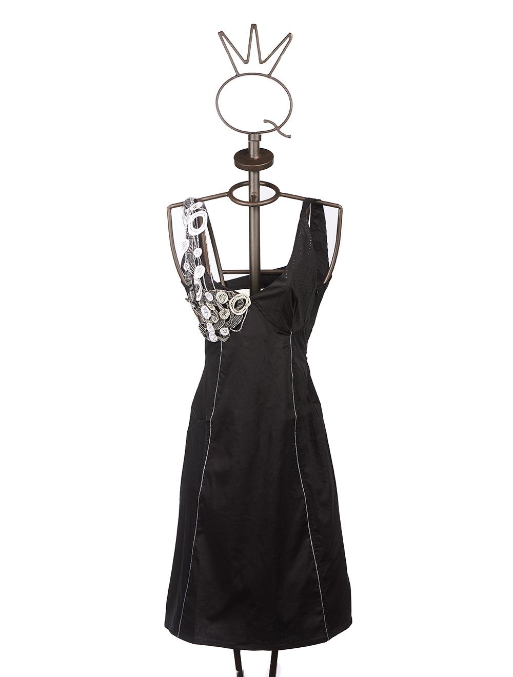 Save The Queen Vestito a tubino nero con ricamo