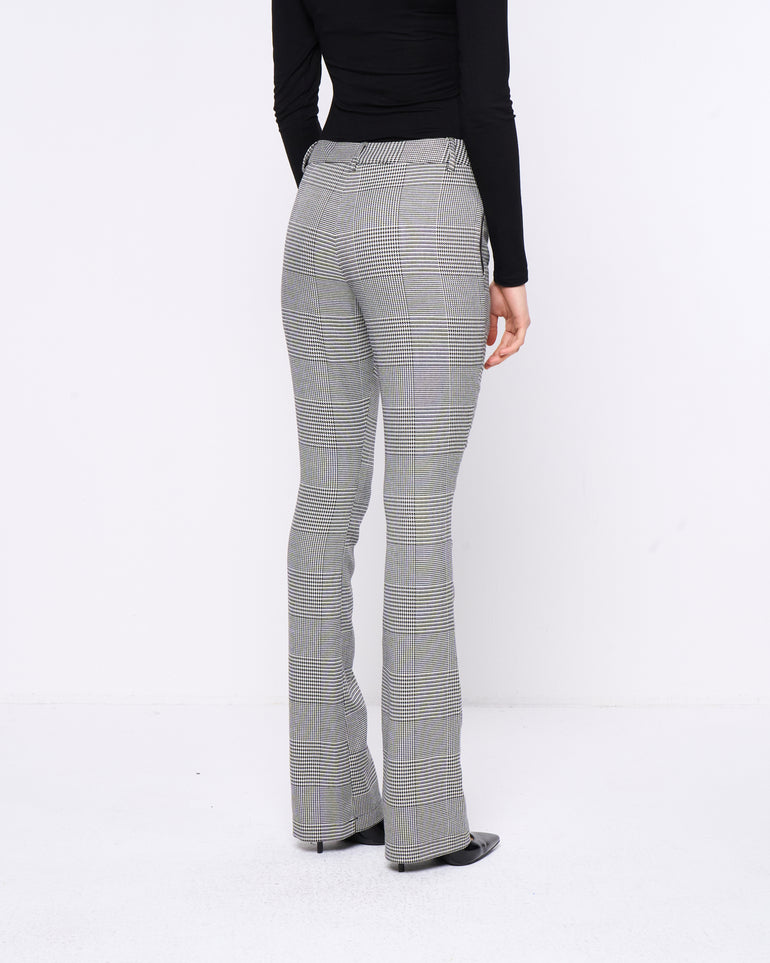 Silvian Heach Pantaloni flare a quadri Outlet