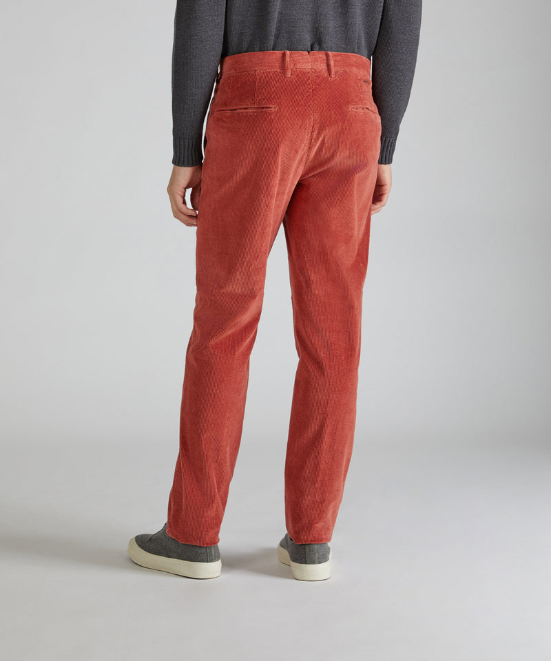 Slowear Pantalone slim fit in velluto Spedizione Gratuita