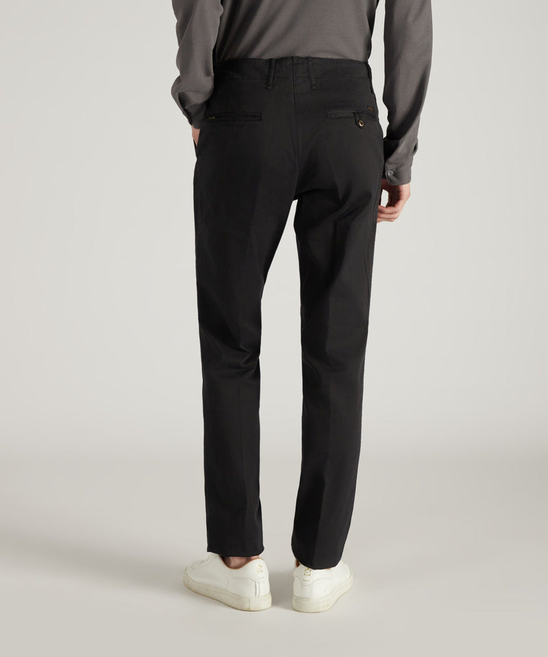 Slowear Pantalone slim fit in gabardina stretch certificata 2025