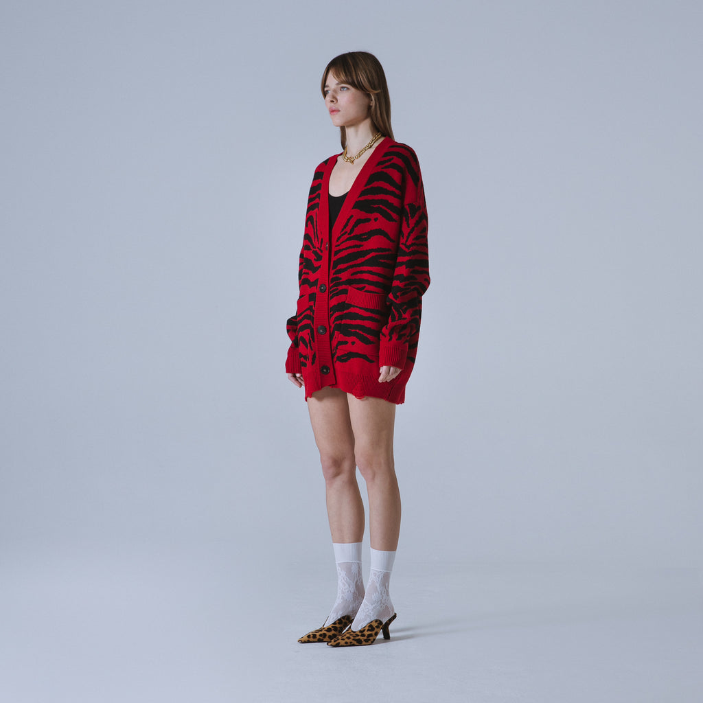 Sveta Milano Cardigan lungo jacquard Georgia in rosso e nero Vendita Calda