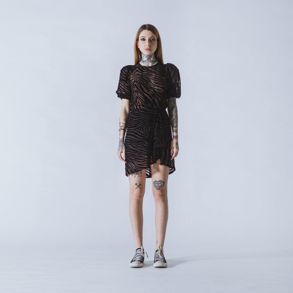 Sveta Milano Abito corto Joan in velluto nero devorato Moda