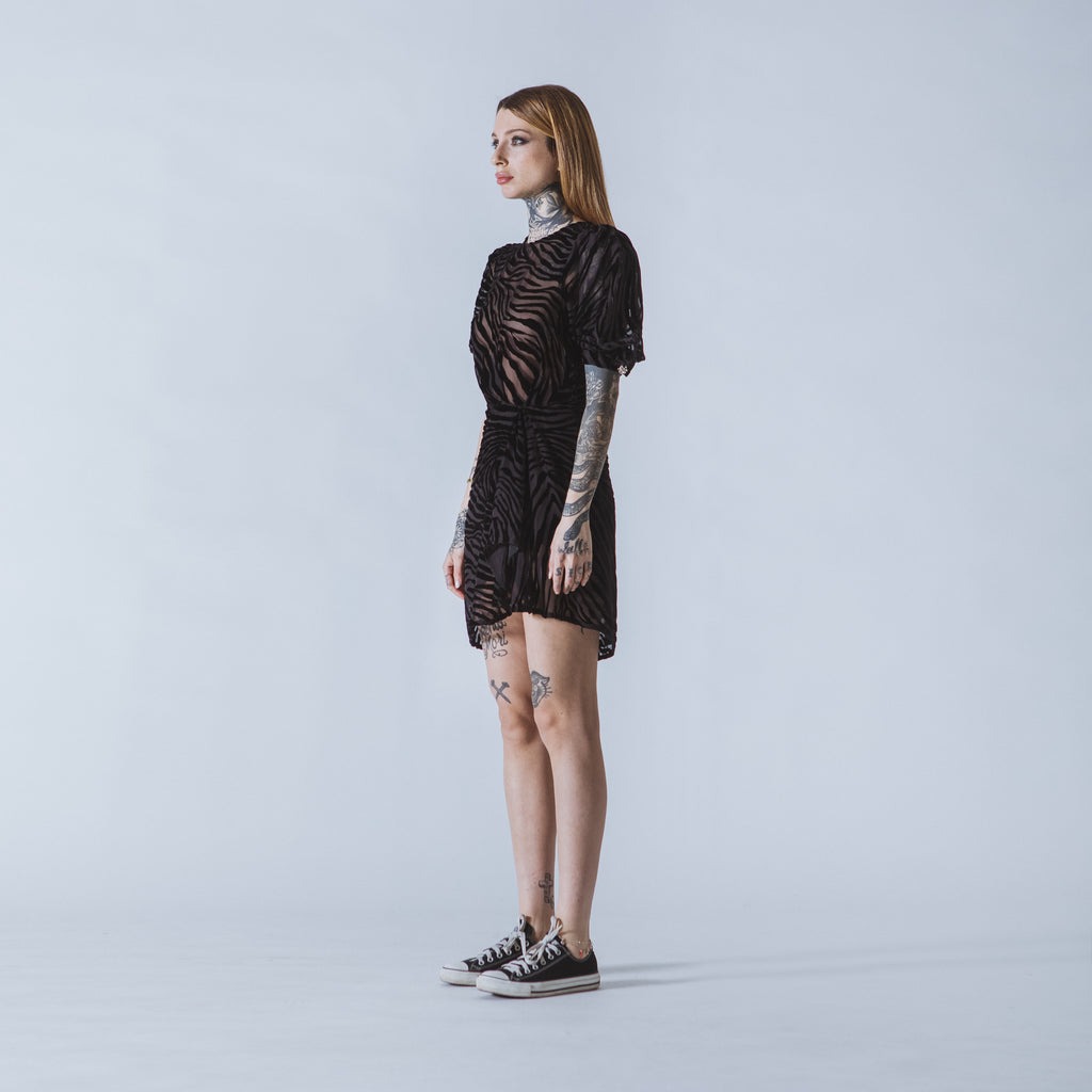 Sveta Milano Abito corto Joan in velluto nero devorato Moda