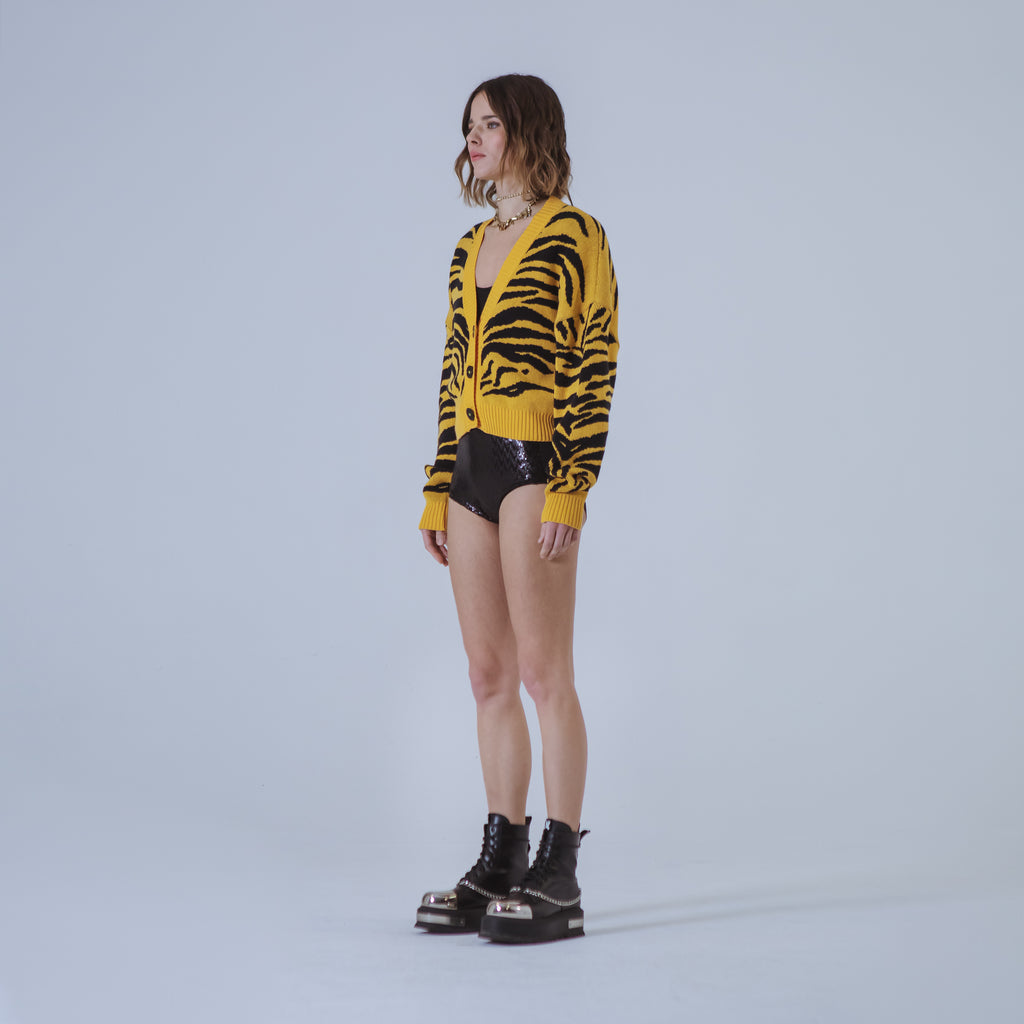 Sveta Milano Cardigan corto jacquard Dakota in giallo e nero Vendita Calda