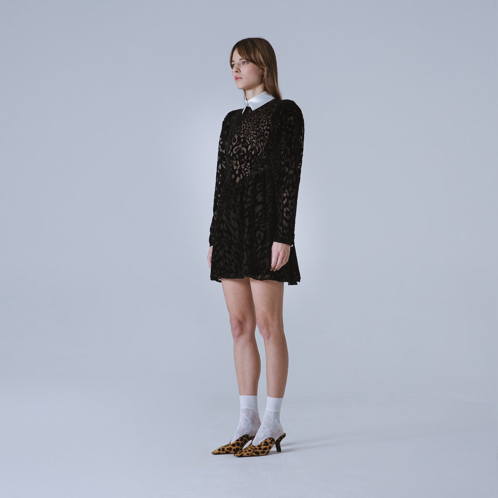 Sveta Milano Abito Oxford con motivo leopardo su velluto nero Ultimi due giorni