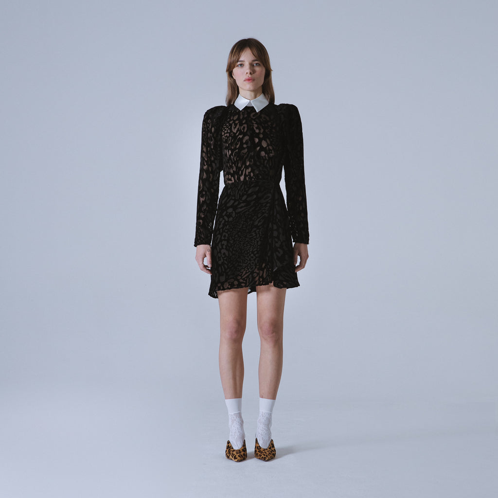 Sveta Milano Abito Stanford con motivo leopardo su velluto nero Offerte