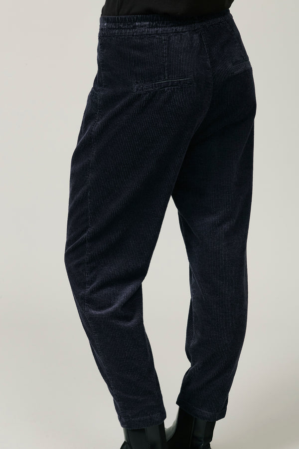 Transit Par Such Pantalone comfort fit con elastico in vita in velluto a coste di visco – Transit Sottocosto