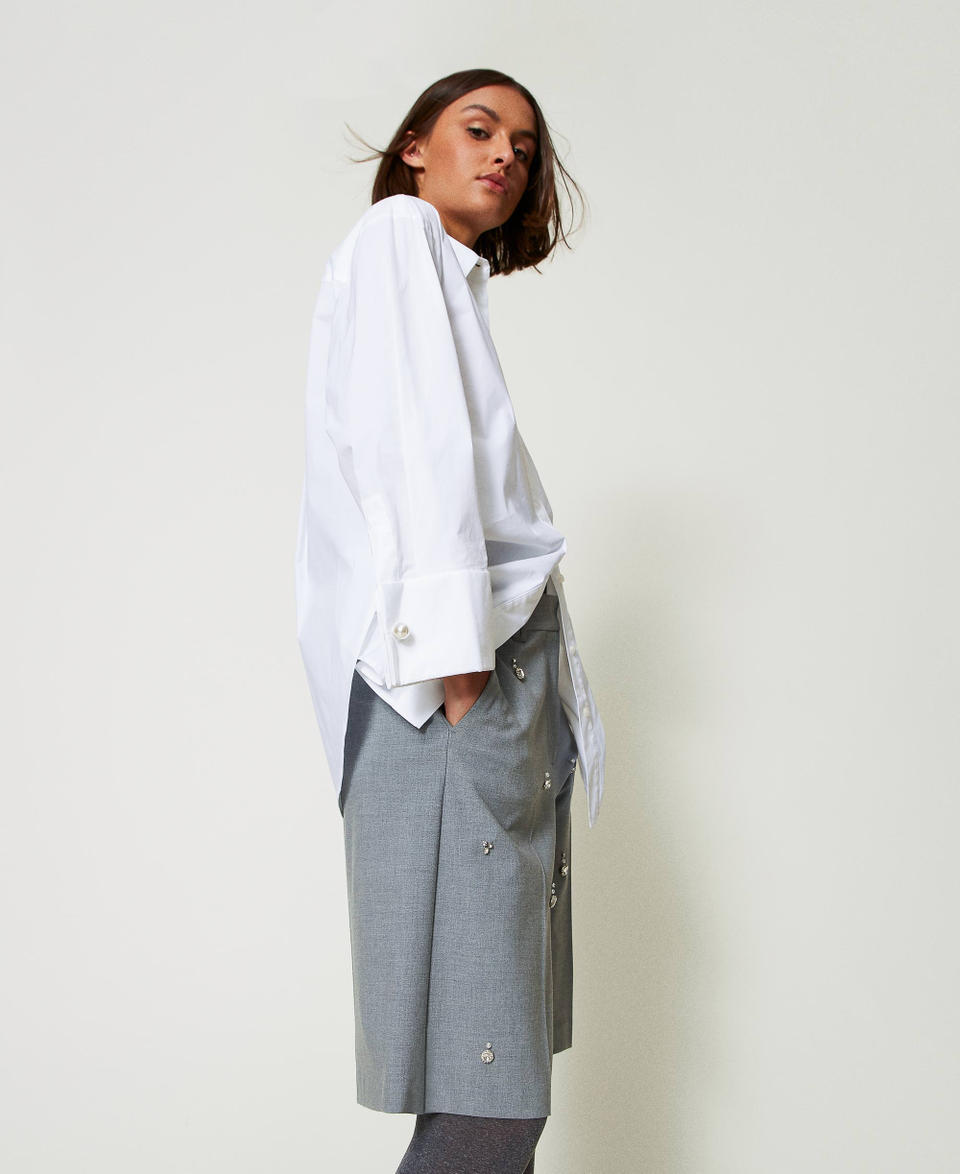 Twin Set Shorts con ricami a mano Presa