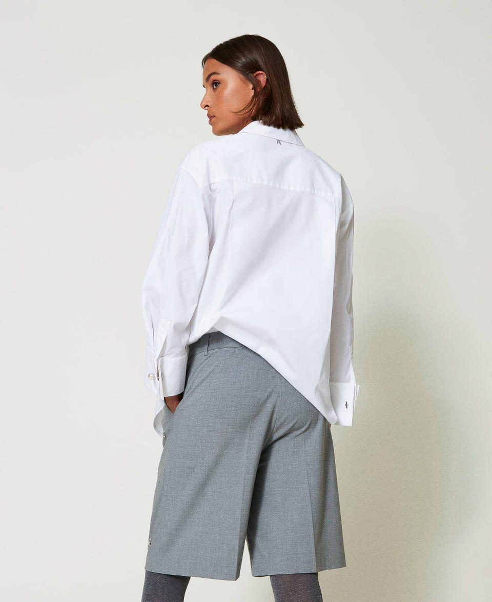 Twin Set Shorts con ricami a mano Presa