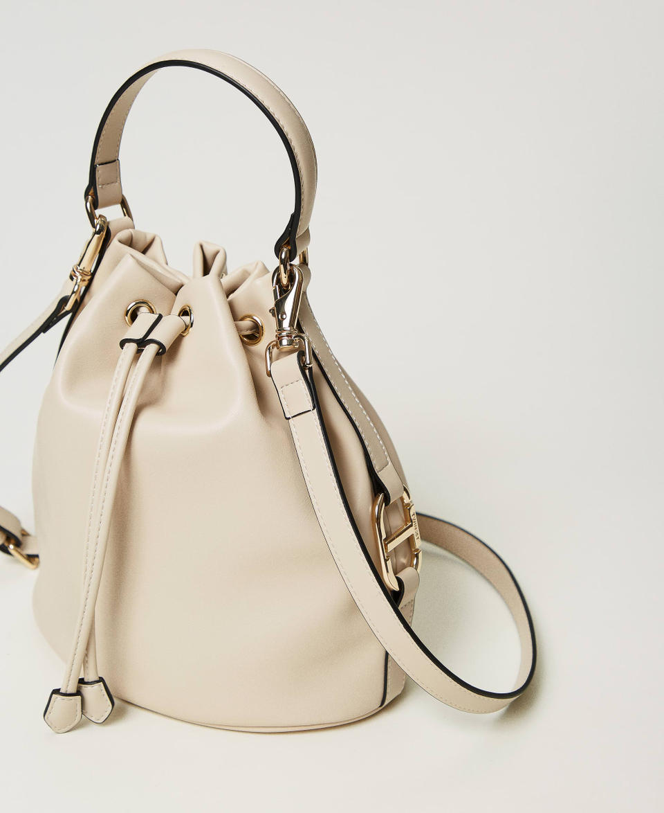 Twin Set Borsa a secchiello con fibbia Oval T In Vendita