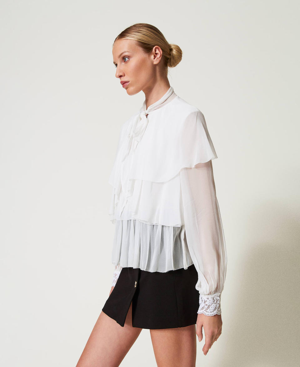 Twin Set Blusa in georgette con balze e pizzo Affare Del Giorno