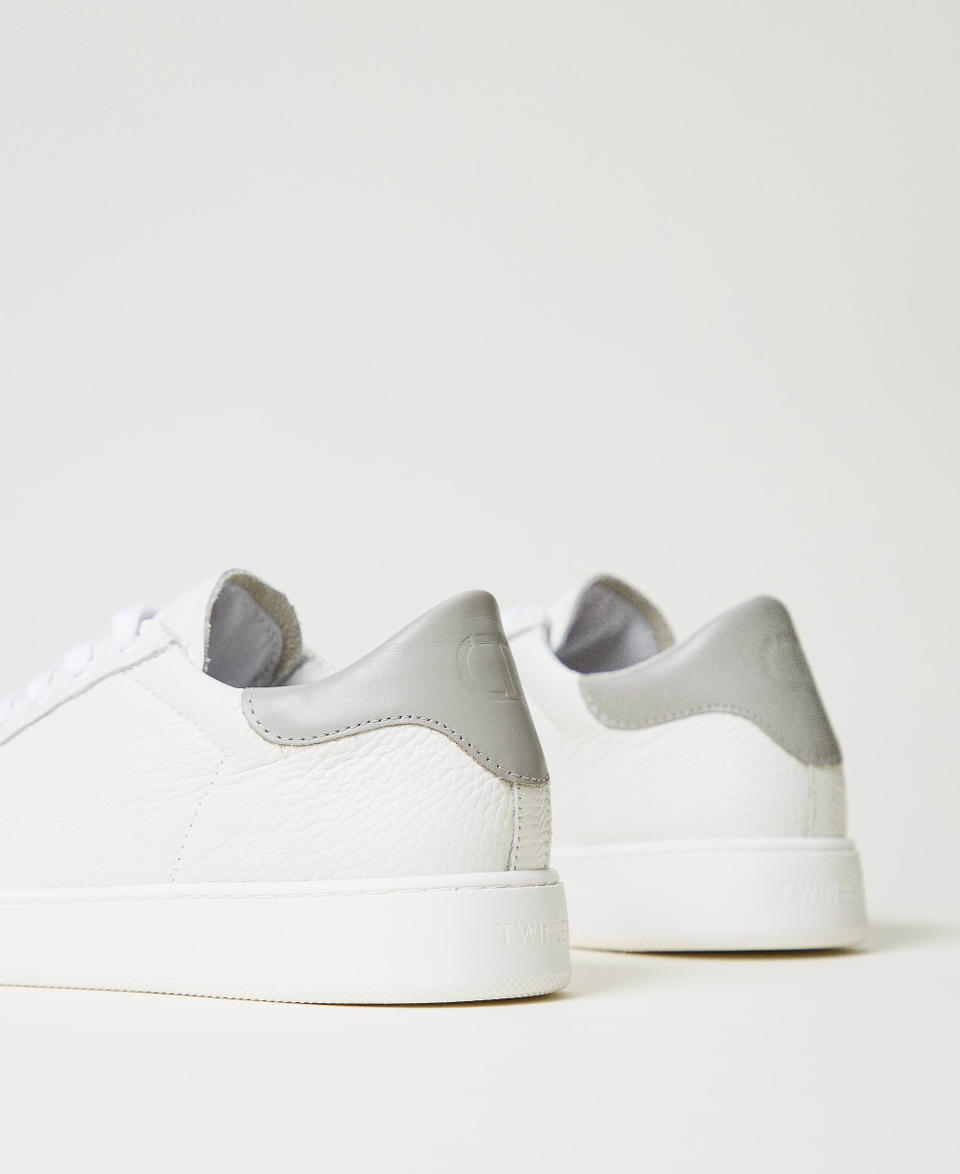 Twin Set Sneakers in pelle con Oval T Offerte