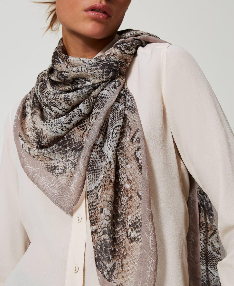 Twin Set Kefiah in georgette con stampa snake Fino Al -60%