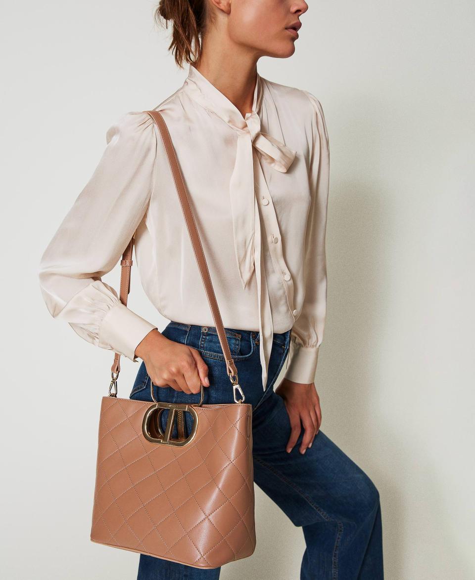 Twin Set Borsa shopper 'Lila' trapuntata con manico Oval T Vendita Calda