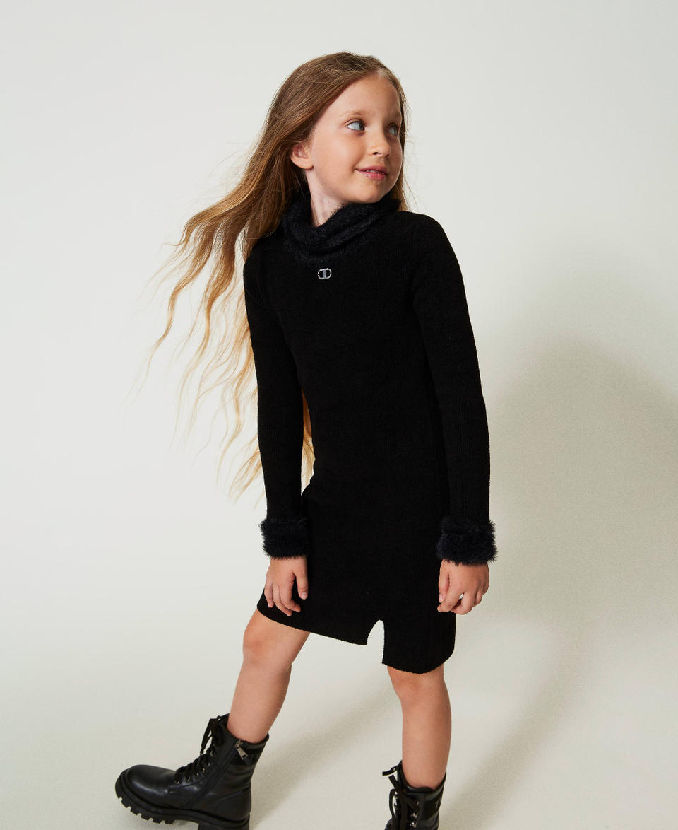 Twin Set Abito corto in maglia effetto pelliccia Bestseller