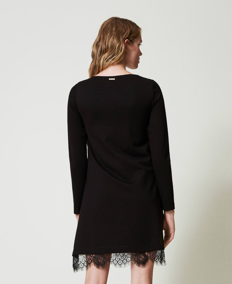 Twin Set Abito corto con pizzo Ultimo giorno