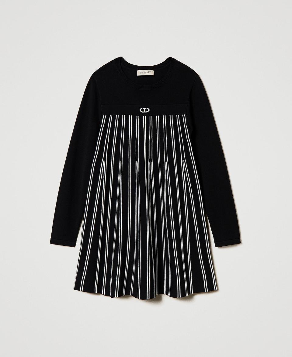 Twin Set Abito corto in maglia a righe flexage Fino al 55% di sconto