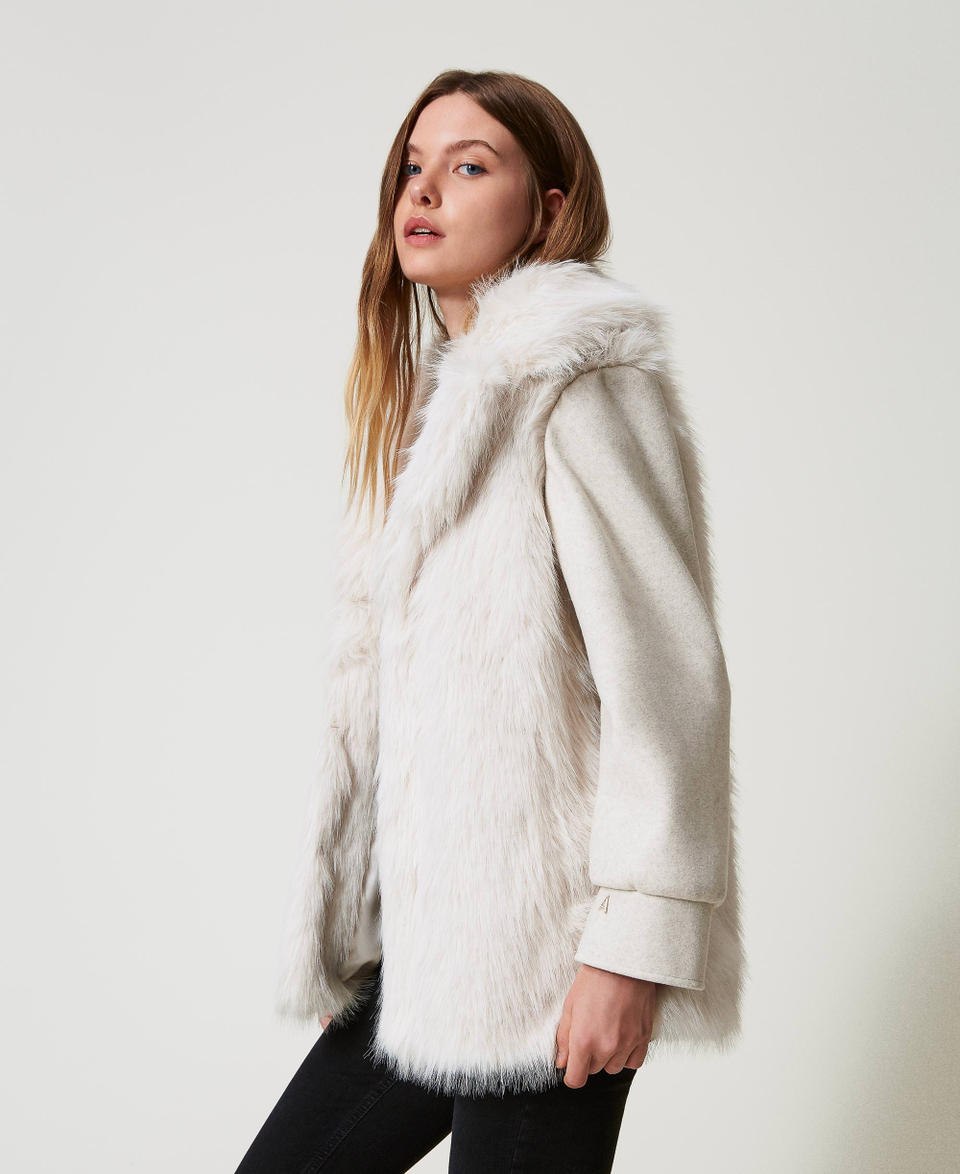Twin Set Cappotto in panno e faux fur Promozione