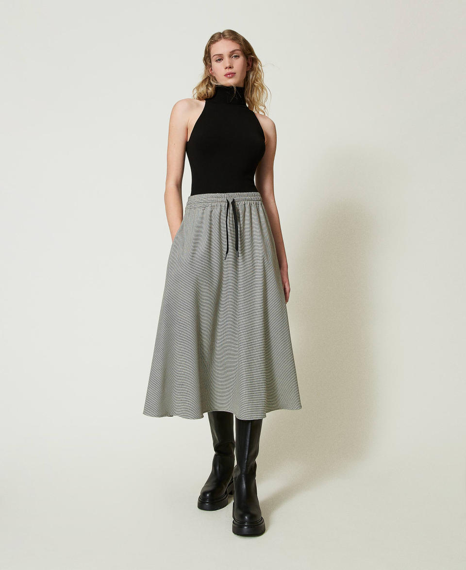 Twin Set Top halter fitted in maglia Promozione