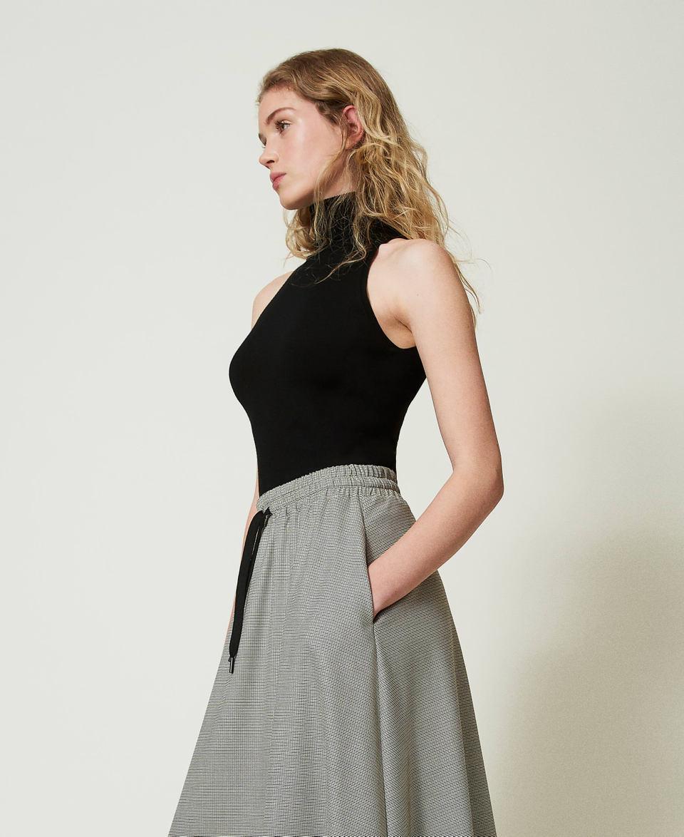 Twin Set Top halter fitted in maglia Promozione