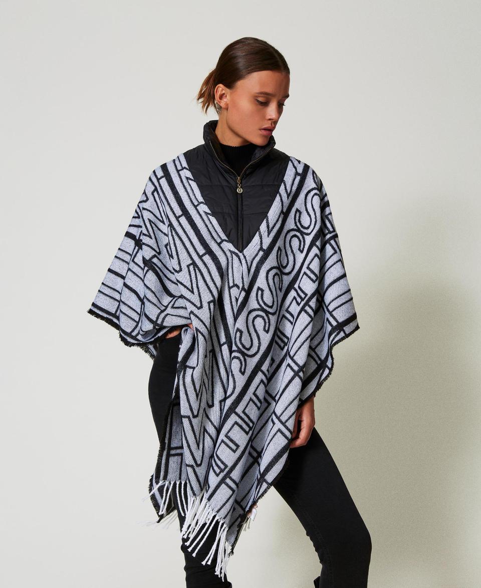 Twin Set Poncho jacquard con logo Offerta Pasqua