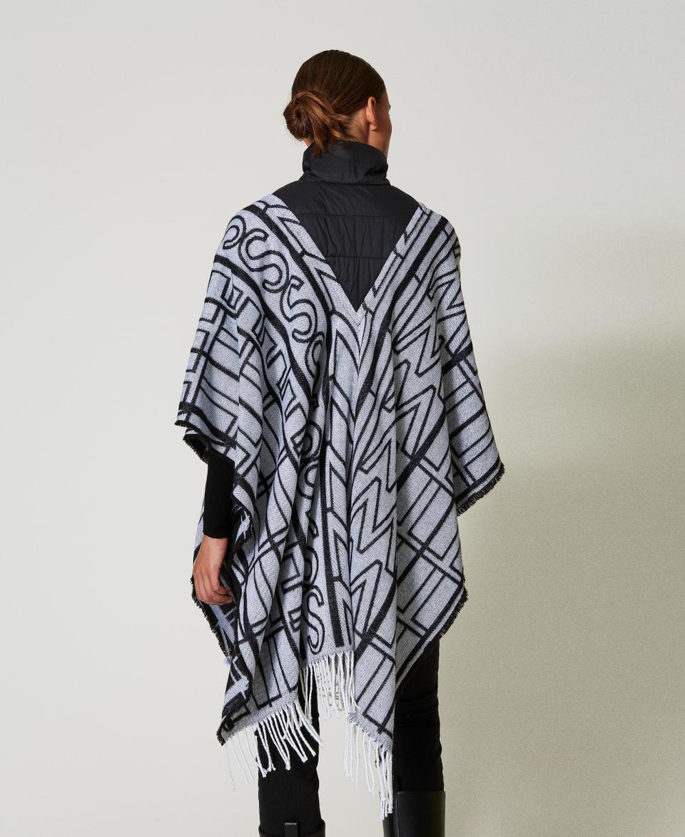 Twin Set Poncho jacquard con logo Offerta Pasqua