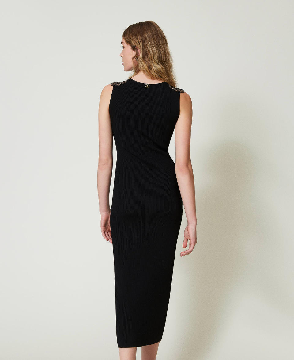 Twin Set Abito lungo in maglia con pizzo Offerta Anniversario
