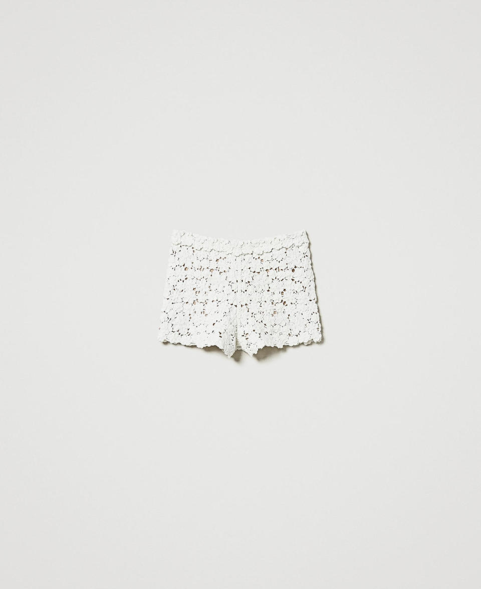 Twin Set Shorts in maglia misto lana con ricamo Bestseller