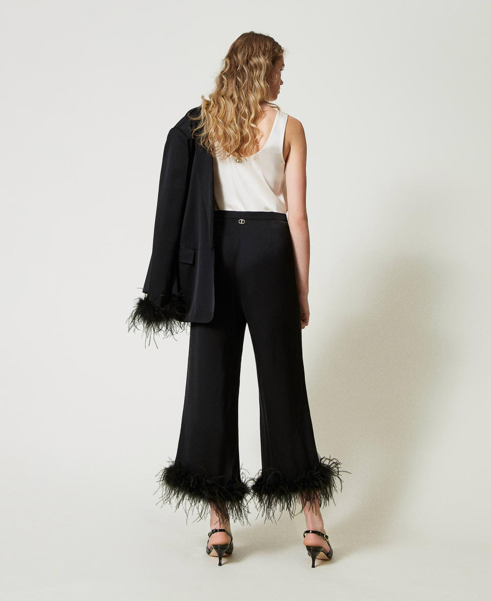 Twin Set Pantaloni in raso con piume Fino al 60% di sconto