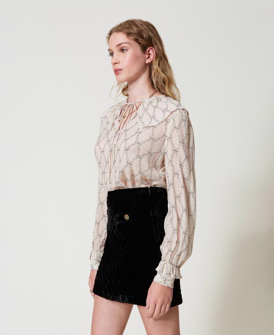 Twin Set Blusa in creponne con stampa fiocchi 50% di sconto per tempo limitato