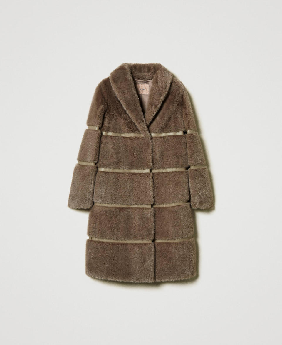 Twin Set Cappotto in faux fur con intarsi Online