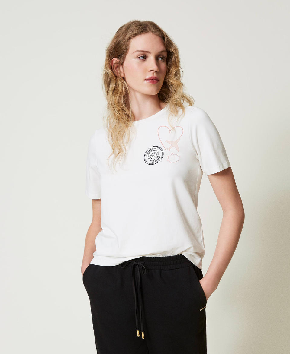 Twin Set T-shirt regular con stampa glitter Offerta natalizia