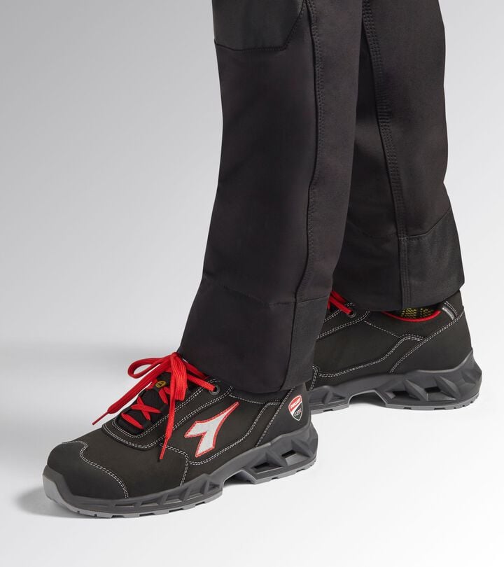 Utility Diadora SHARK ENGINE LOW S3S FO SR ESD Scarpa antinfortunistica bassa In Vendita