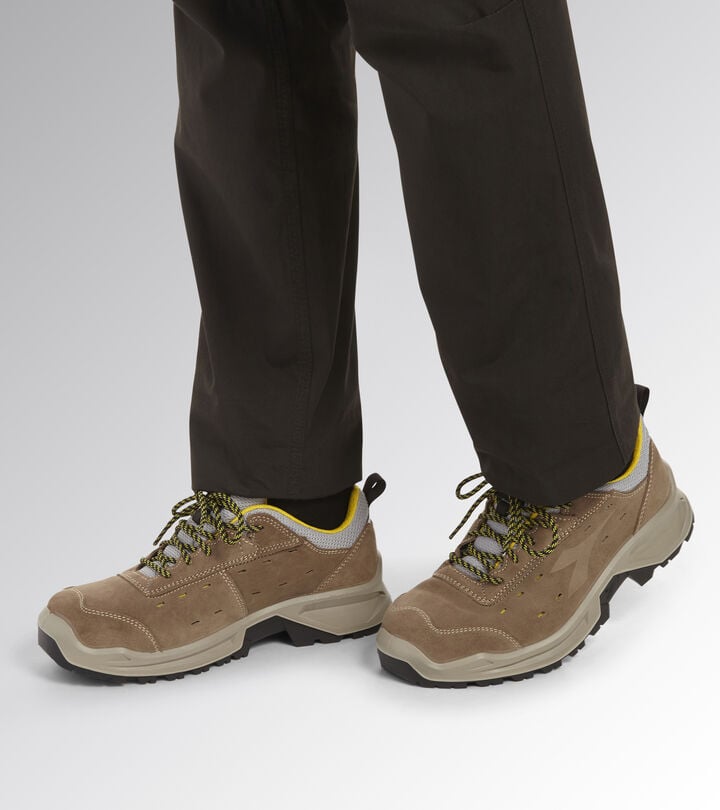 Utility Diadora COUNTRY LOW S1P SRC Scarpa antinfortunistica bassa In Saldo
