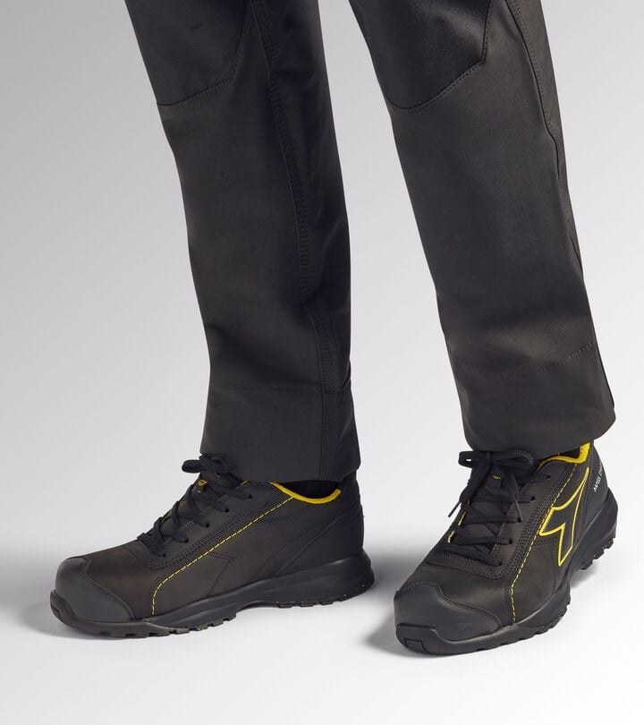 Utility Diadora GLOVE MDS MSTR LOW S3S FO HRO SR SC ESD Scarpa antinfortunistica bassa Novità