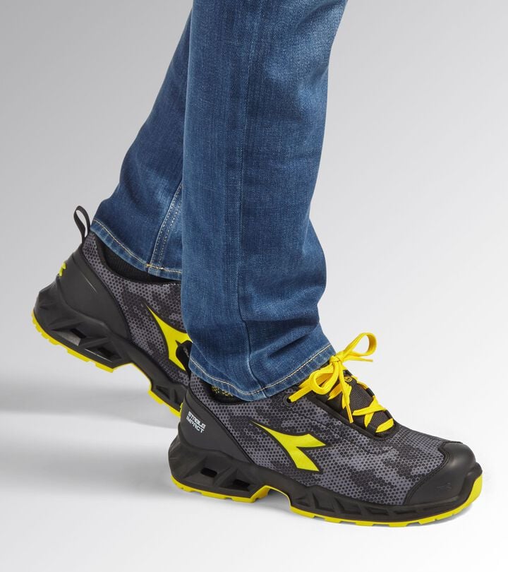 Utility Diadora SHARK STABLE IMP LOW S3S FO SR SC ESD Scarpa antinfortunistica bassa Italy