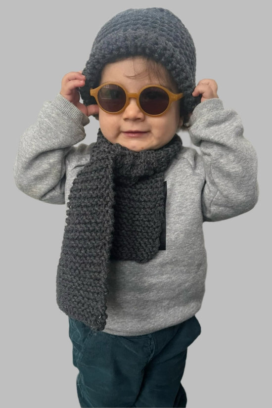 ﻿Zerobarracento Hand-knitted wool scarf for baby Italia