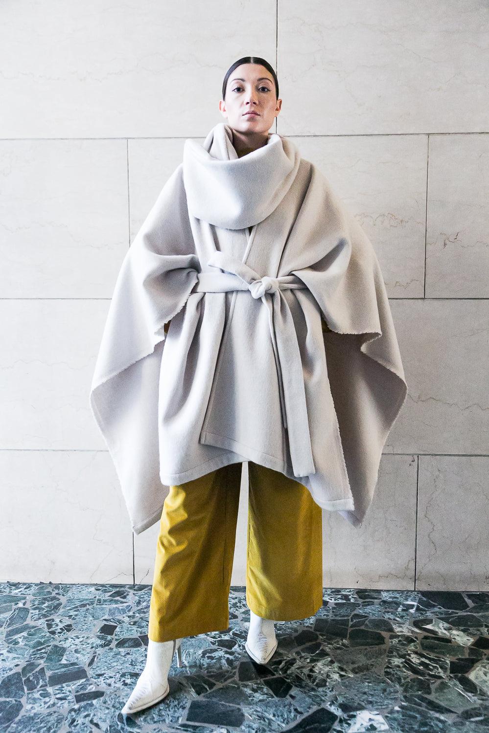 ﻿Zerobarracento Midi recycled wool cape